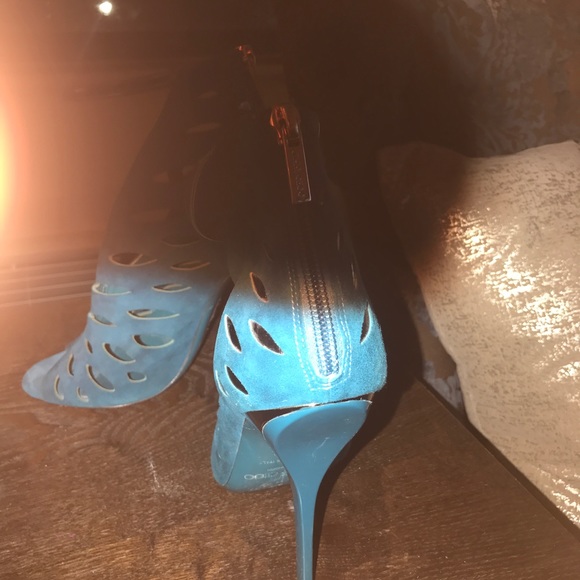 Jimmy Choo Tamera Ankle-Wrap Blue Sandal. - Picture 4 of 4
